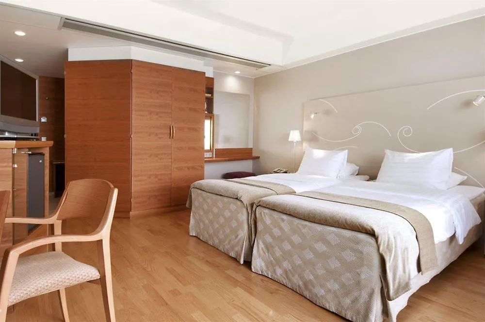 **** Szálloda Hilton Helsinki Kalastajatorppa Finnország